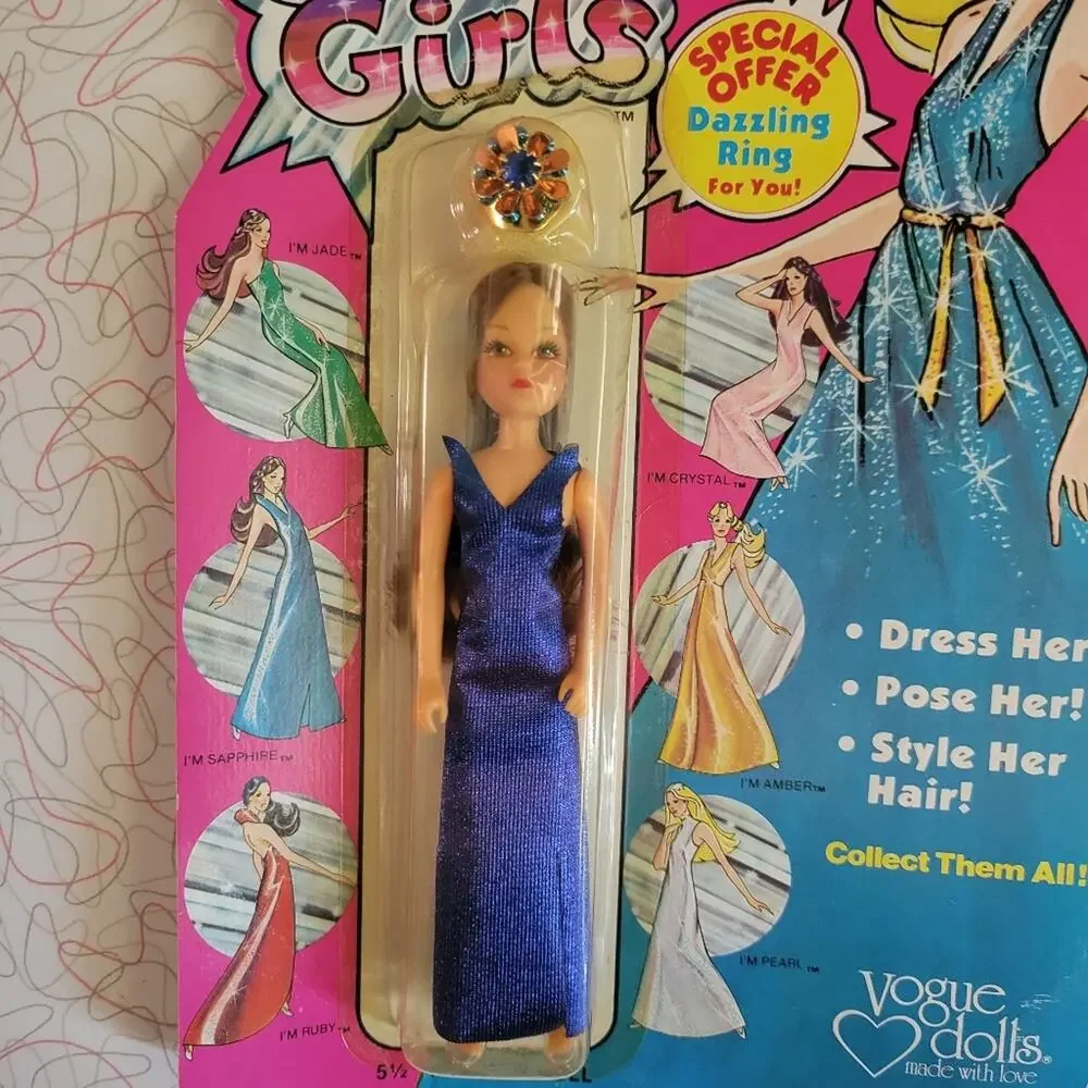 Vintage NIP Glitter Girls Vogue Doll - Sapphire